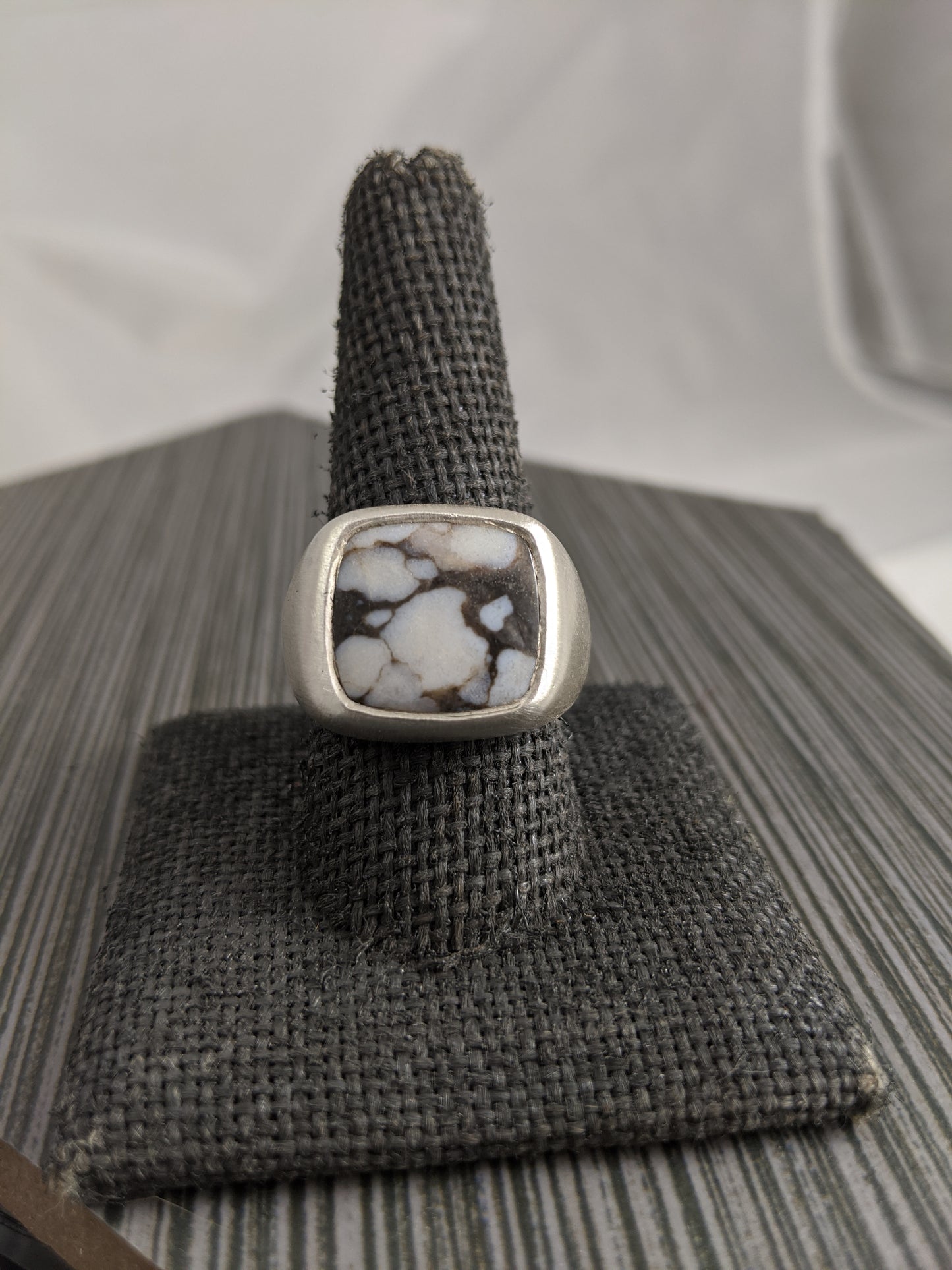 Men's Wild Horse Magnesite Signet Ring